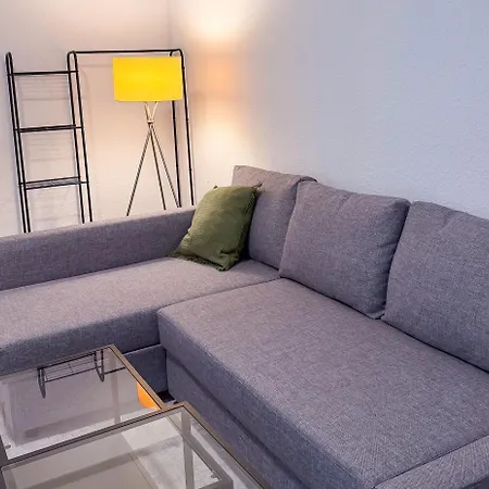 Apartment Modern & Stylish In